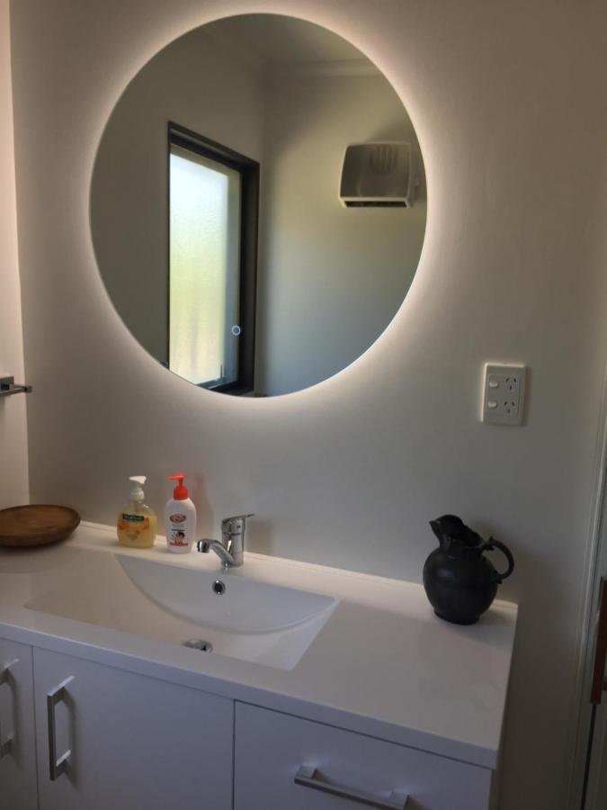Dons Place Waikawa  Bagian luar foto